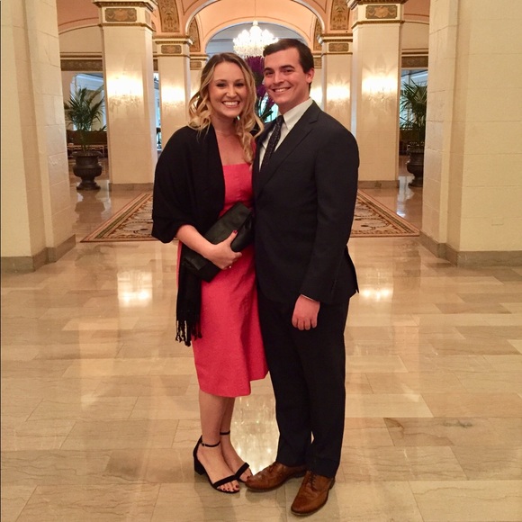 Meet your Posher, Hailey - Picture 1 of 7